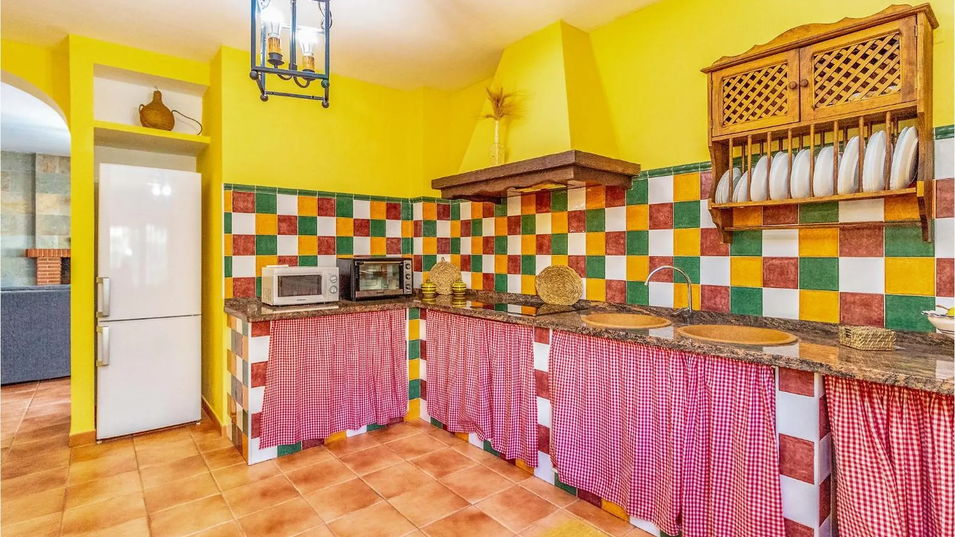 Nice Home In Canete La Real