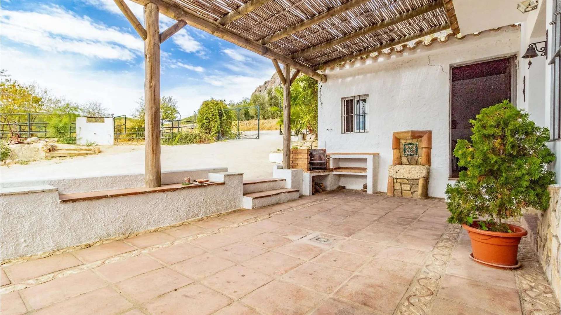 Holiday home Nice Home In Canete La Real