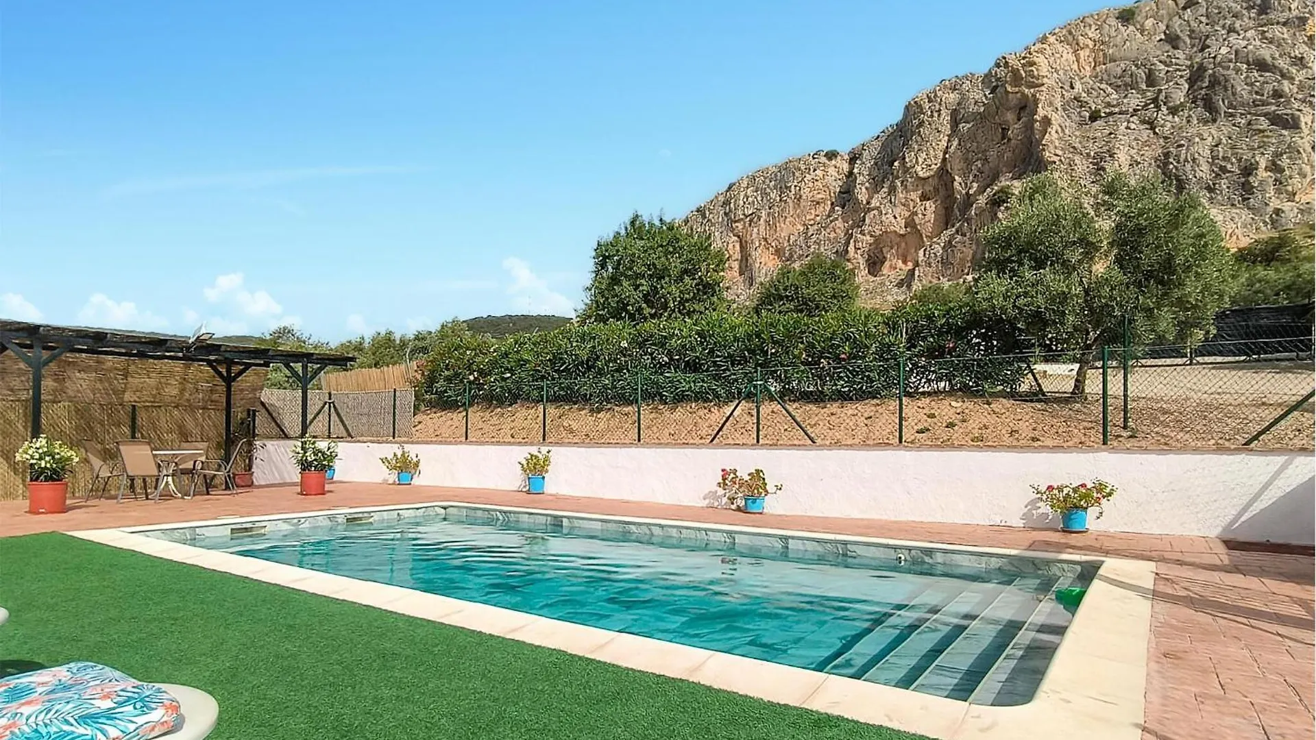 Semesterbostad Nice Home In Canete La Real